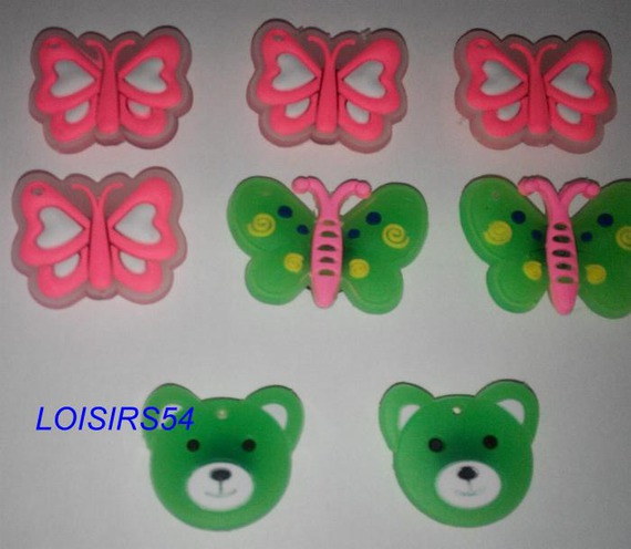 Boutons plastique papillon vert lot de 8 de 25 mm pour la couture